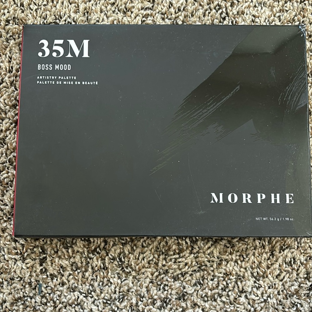 Morphe 35M Boss Mood artistry palette